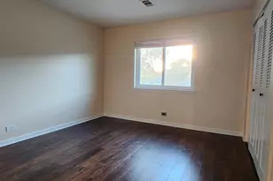 9461 Bay Colony Dr, Des Plaines, IL 60016 - Photo 15