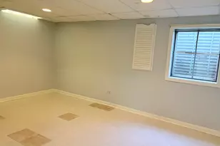 97 N Walnut Ln, Schaumburg, IL 60194 - Photo 33