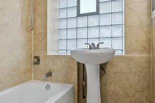 4520 N Clarendon Ave, Chicago, IL 60640 - Photo 11