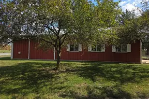 1797 E County Rd 1540 N, Carthage, IL 62321 - Photo 27