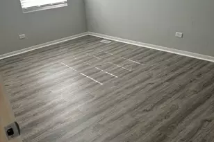 2186 N Oakbrook Cir, Palatine, IL 60074 - Photo 7