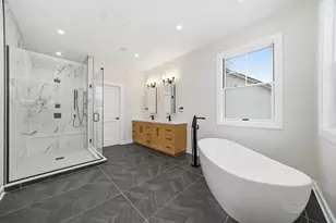 926 E Crest Ave, Addison, IL 60101 - Photo 31