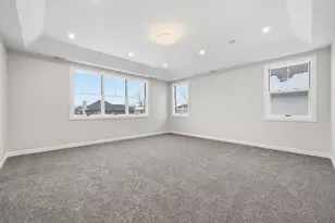 926 E Crest Ave, Addison, IL 60101 - Photo 29