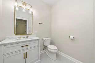 926 E Crest Ave, Addison, IL 60101 - Photo 21