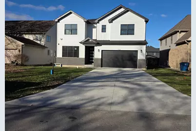 926 E Crest Avenue, Addison, IL 60101 - Photo 1