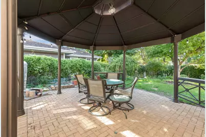 2032 N Wainwright Court, Palatine, IL 60074 - Photo 3