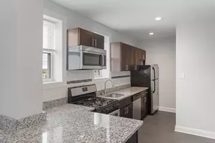 5860 N Kenmore Ave, Chicago, IL 60660 - Photo 5