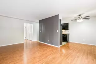 6021 N Winthrop Ave, Chicago, IL 60660 - Photo 3