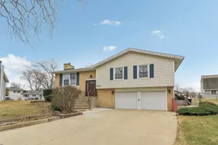 712 Dante Ct, Schaumburg, IL 60193 - Photo 3