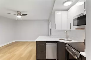 6026 N Winthrop Ave, Chicago, IL 60660 - Photo 3