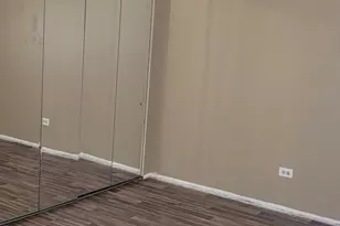 18622 Golfview Dr, Hazel Crest, IL 60429 - Photo 9