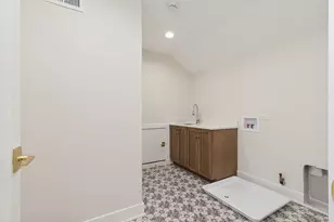 15212 Penrose Ct, Orland Park, IL 60467 - Photo 49