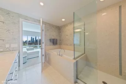 340 E Randolph Street #905, Chicago, IL 60601 - Photo 15