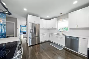 7901 W Elmgrove Dr, Elmwood Park, IL 60707 - Photo 3