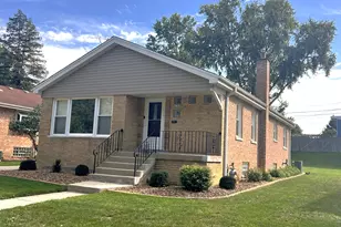 1741 Evergreen Rd, Homewood, IL 60430 - Photo 3