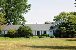 1848 E Marmion Pl, Crete, IL 60417 - Photo 1