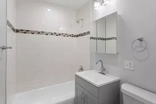 6826 N Ridge Blvd, Chicago, IL 60645 - Photo 11