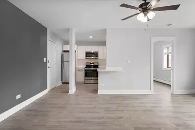 6826 N Ridge Boulevard #202, Chicago, IL 60645 - Photo 5