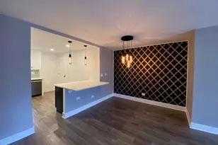 115 E Dundee Rd, Wheeling, IL 60090 - Photo 5