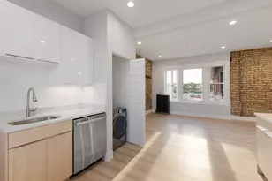 7423 N Clark St, Chicago, IL 60626 - Photo 3