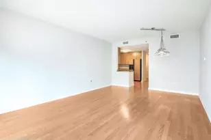 130 N Garland Ct, Chicago, IL 60602 - Photo 5