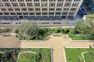 130 N Garland Ct, Chicago, IL 60602 - Photo 19