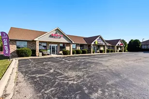 701 Pearson Dr, Genoa, IL 60135 - Photo 1