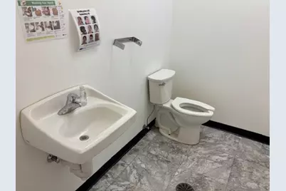 8517 S 88th Avenue, Justice, IL 60458 - Photo 7