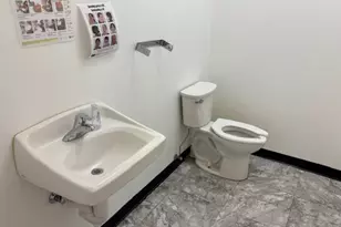 8517 S 88th Ave, Justice, IL 60458 - Photo 7