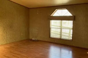 895 Cherry St, Manteno, IL 60950 - Photo 7