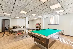 7348 N Ridge Blvd, Chicago, IL 60645 - Photo 33