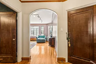 7348 N Ridge Blvd, Chicago, IL 60645 - Photo 11