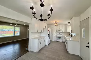 14101 S Saginaw Ave, Burnham, IL 60633 - Photo 7