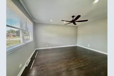 14105 S Saginaw Avenue, Burnham, IL 60633 - Photo 5