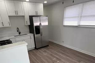 14105 S Saginaw Ave, Burnham, IL 60633 - Photo 9