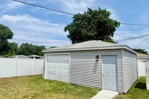 14105 S Saginaw Ave, Burnham, IL 60633 - Photo 21