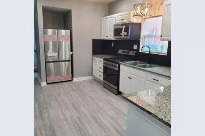 9147 S Dobson Avenue, Chicago, IL 60619 - Photo 3