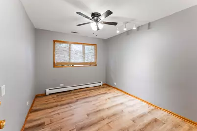 2226 Shannondale Road, Green Oaks, IL 60048 - Photo 17