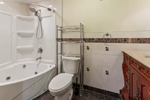 2226 Shannondale Rd, Green Oaks, IL 60048 - Photo 19