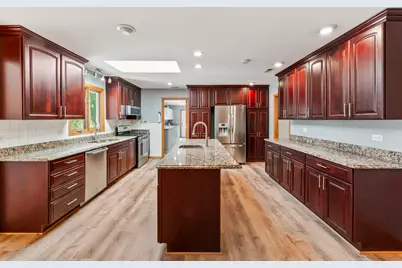 2226 Shannondale Road, Green Oaks, IL 60048 - Photo 7