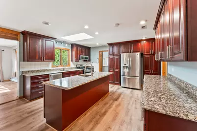 2226 Shannondale Road, Green Oaks, IL 60048 - Photo 9