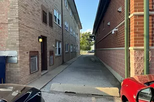 3171 W 115th St, Merrionette Park, IL 60803 - Photo 3