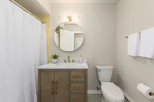 1008 N Newberry Ln, Mount Prospect, IL 60056 - Photo 11