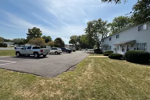 261 Mohawk Dr, Bourbonnais, IL 60914 - Photo 5