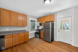 1701 Galilee Ave, Zion, IL 60099 - Photo 5