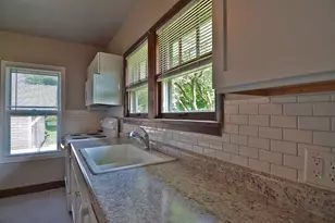 760 Guthrie St, Ottawa, IL 61350 - Photo 9