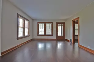 760 Guthrie St, Ottawa, IL 61350 - Photo 3