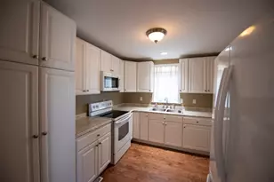 716 Locust St, Sterling, IL 61081 - Photo 17