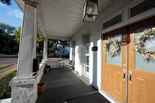 716 Locust St, Sterling, IL 61081 - Photo 5