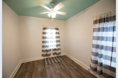 716 Locust Street, Sterling, IL 61081 - Photo 19